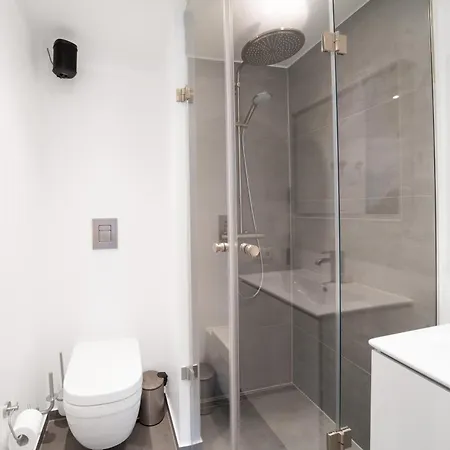 Fantastic 2-bed With Balcony Odense